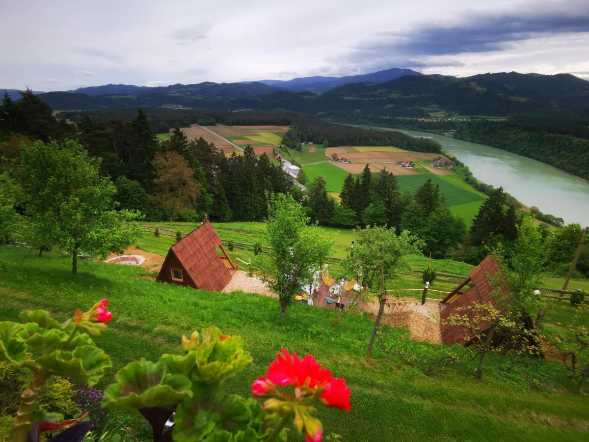 Glamping Mm Hotel Muta Ngoại thất bức ảnh