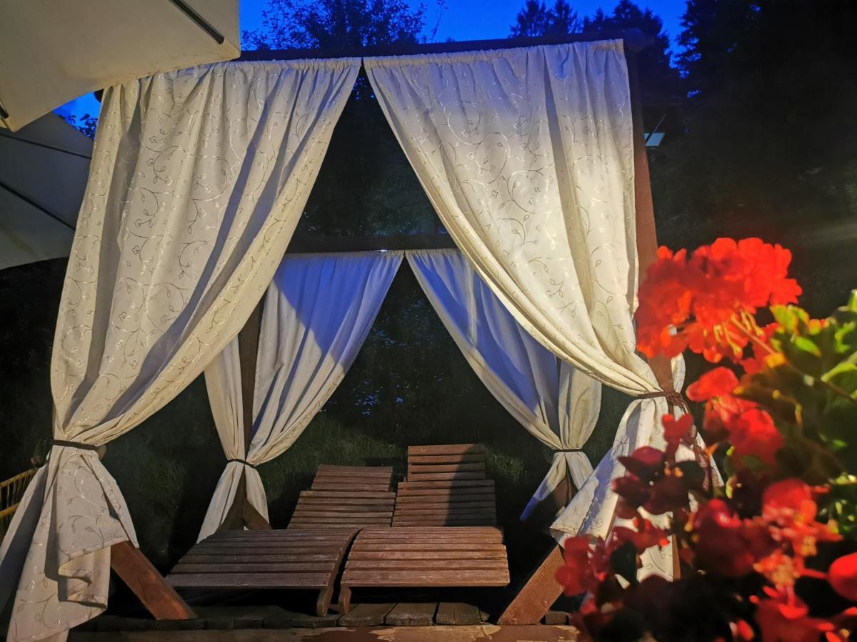 Glamping Mm Hotel Muta Ngoại thất bức ảnh