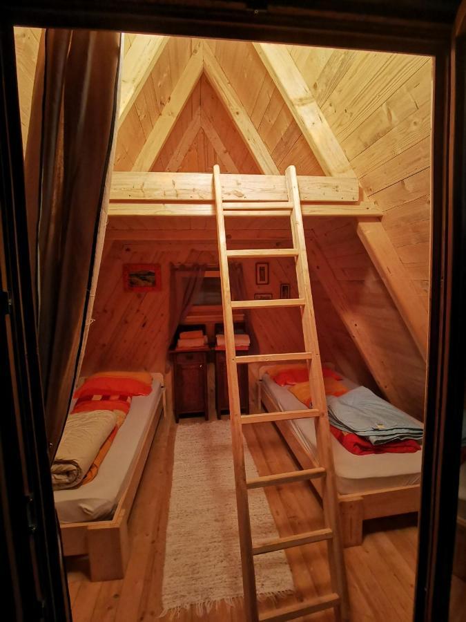 Glamping Mm Hotel Muta Ngoại thất bức ảnh