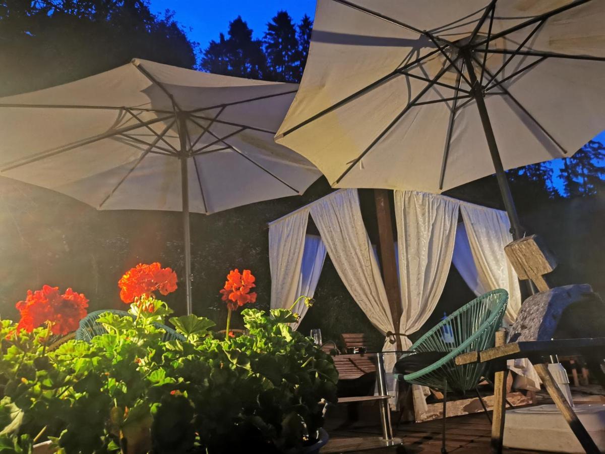 Glamping Mm Hotel Muta Ngoại thất bức ảnh