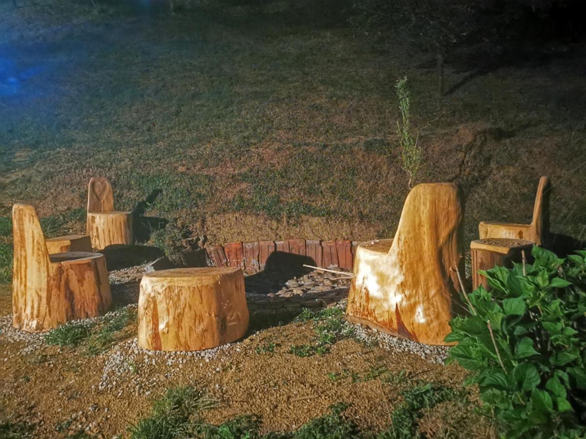 Glamping Mm Hotel Muta Ngoại thất bức ảnh