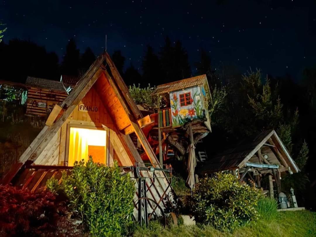 Glamping Mm Hotel Muta Ngoại thất bức ảnh